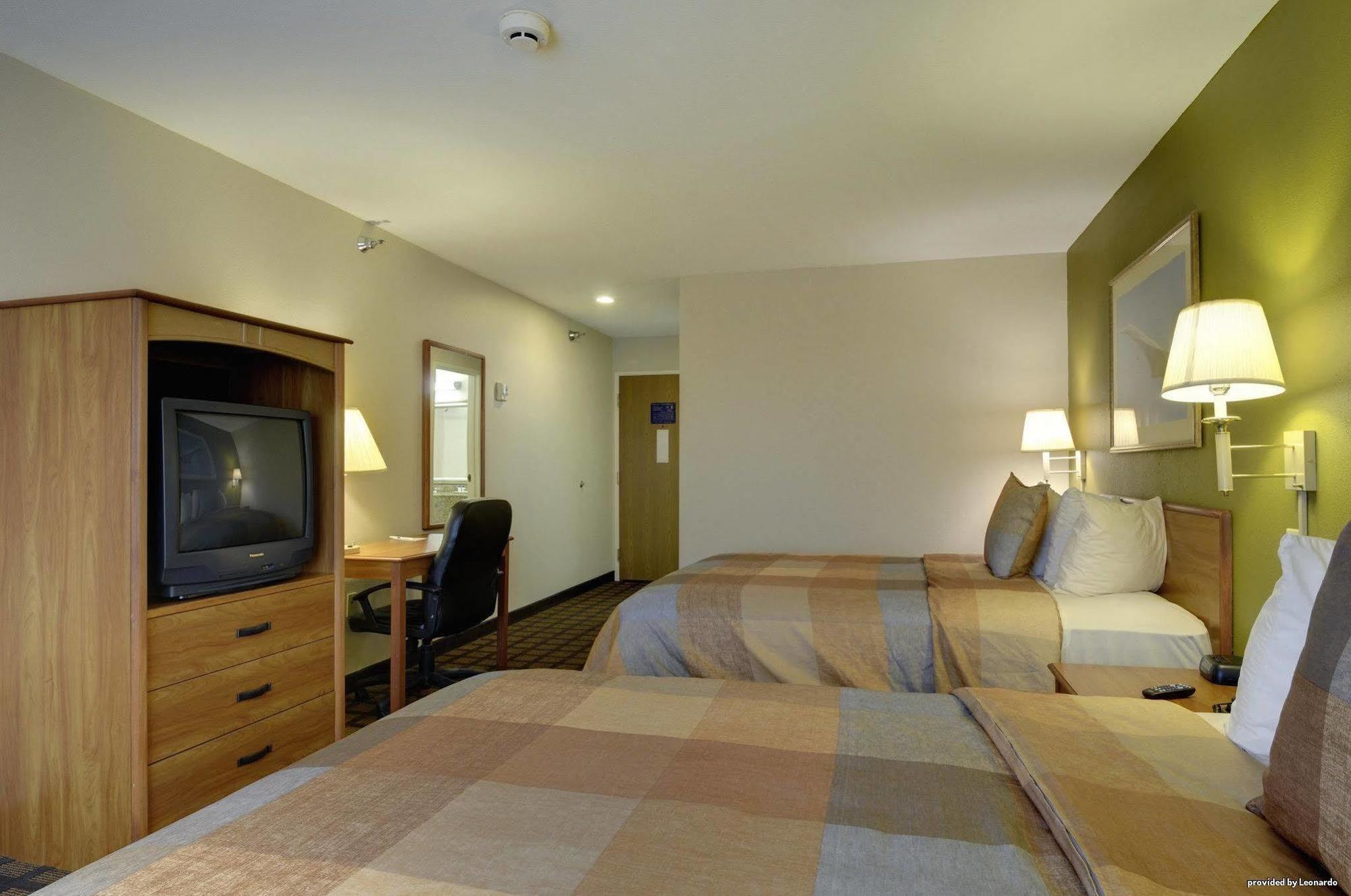 Best Western Inn & Suites - Midway Airport Burbank Room photo